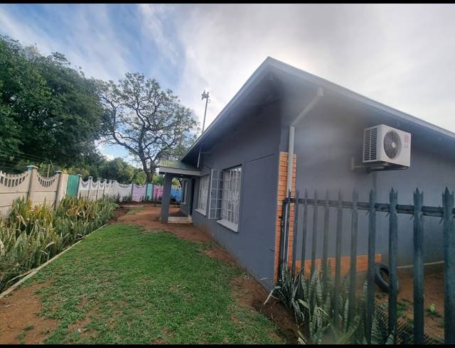 3 BEDROOM HOUSE FOR SALE IN BO-DORP